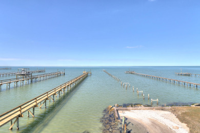 Lake House Soggy Pollards! On Copano Bay! Waterfront! Private 250 ft. lighted pier!, , on Gulf of Mexico - Aransas Bay in Texas - Lakehouse Vacation Rental - Lake Home for rent on LakeHouseVacations.com