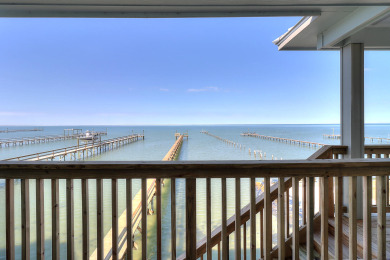 Lake House Soggy Pollards! On Copano Bay! Waterfront! Private 250 ft. lighted pier!, , on Gulf of Mexico - Aransas Bay in Texas - Lakehouse Vacation Rental - Lake Home for rent on LakeHouseVacations.com