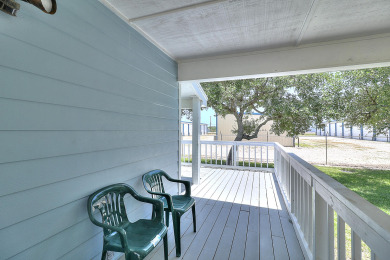 Lake House Private deck, boat parking, 2 bedroom 2 bath coastal cottage in Holiday Beach, , on Gulf of Mexico - Aransas Bay in Texas - Lakehouse Vacation Rental - Lake Home for rent on LakeHouseVacations.com