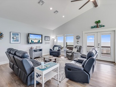 Lake House Waterfront, private lighted pier, kayaks, stand up paddle boards!, , on Gulf of Mexico - Aransas Bay in Texas - Lakehouse Vacation Rental - Lake Home for rent on LakeHouseVacations.com