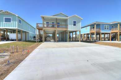 Lake House Gorgeous 32 home with amazing waterviews! Veteran Owned Business, , on Gulf of Mexico - Aransas Bay in Texas - Lakehouse Vacation Rental - Lake Home for rent on LakeHouseVacations.com