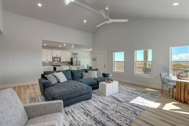 Lake House Gorgeous 32 home with amazing waterviews! Veteran Owned Business, , on Gulf of Mexico - Aransas Bay in Texas - Lakehouse Vacation Rental - Lake Home for rent on LakeHouseVacations.com