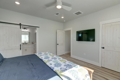 Lake House Gorgeous 32 home with amazing waterviews! Veteran Owned Business, , on Gulf of Mexico - Aransas Bay in Texas - Lakehouse Vacation Rental - Lake Home for rent on LakeHouseVacations.com