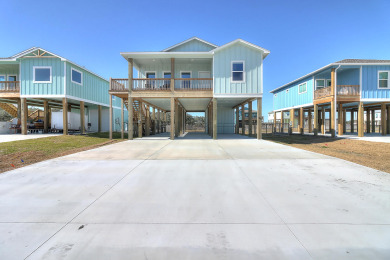 Lake House Gorgeous 32 home with amazing waterviews! Veteran Owned Business, , on Gulf of Mexico - Aransas Bay in Texas - Lakehouse Vacation Rental - Lake Home for rent on LakeHouseVacations.com