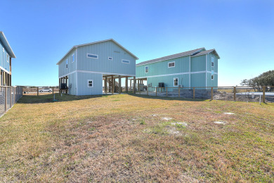 Lake House Gorgeous 32 home with amazing waterviews! Veteran Owned Business, , on Gulf of Mexico - Aransas Bay in Texas - Lakehouse Vacation Rental - Lake Home for rent on LakeHouseVacations.com