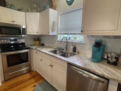 Lake House Fall Getaway awaits at The Rookery-private cottage-heated pool, , on Gulf of Mexico - Gulf Shores in Alabama - Lakehouse Vacation Rental - Lake Home for rent on LakeHouseVacations.com