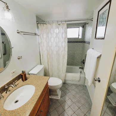 Lake House Kona Plaza#411 Top Floor In Heart of Kona Town, Ac & Elevators! , , on Big Island - Kailua-Kona Bay in Hawaii - Lakehouse Vacation Rental - Lake Home for rent on LakeHouseVacations.com