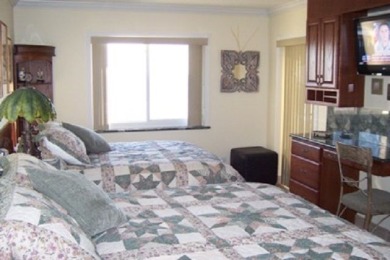 Lake House Sunsets and Sand Siesta Key Beach Top Floor 2 Bed 2 Bath Steps to Beach, , on  in Florida - Lakehouse Vacation Rental - Lake Home for rent on LakeHouseVacations.com