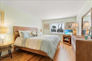 Lake House Your Cozy Beach Getaway 2 Bed 2 Bath Siesta Key Condo Walk to Beach, , on  in Florida - Lakehouse Vacation Rental - Lake Home for rent on LakeHouseVacations.com