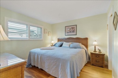 Lake House Your Cozy Beach Getaway 2 Bed 2 Bath Siesta Key Condo Walk to Beach, , on  in Florida - Lakehouse Vacation Rental - Lake Home for rent on LakeHouseVacations.com