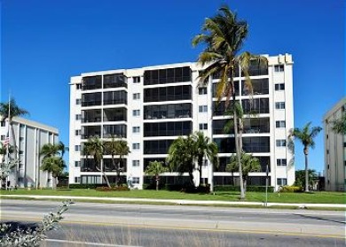 Lake House Adorable Siesta Key Beach Full Gulf Views 2 Bed 2 Bath Steps to Beach, , on  in Florida - Lakehouse Vacation Rental - Lake Home for rent on LakeHouseVacations.com