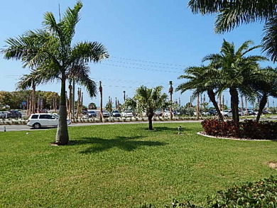 Lake House Siesta Key 2 Bed 2 Bath Ground Floor with Gulf Views Steps to the Beach, , on  in Florida - Lakehouse Vacation Rental - Lake Home for rent on LakeHouseVacations.com