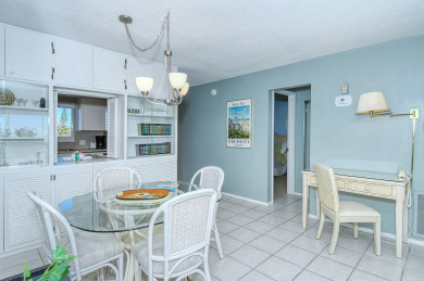 Lake House Sunny Siesta Key 1 Bed 1 Bath with Gulf Views Steps to Beach, , on  in Florida - Lakehouse Vacation Rental - Lake Home for rent on LakeHouseVacations.com