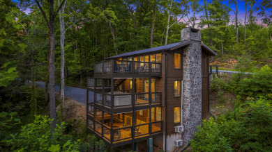 Lake House Cozy Couple Escape Close to Downtown - New Remodel!, , on Gatlinburg in Tennessee - Lakehouse Vacation Rental - Lake Home for rent on LakeHouseVacations.com