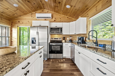 Lake House Cozy Couple Escape Close to Downtown - New Remodel!, , on Gatlinburg in Tennessee - Lakehouse Vacation Rental - Lake Home for rent on LakeHouseVacations.com