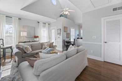 Lake House Cozy Coastal Cottage Is Extra Nice & 3 Minutes To Beaches! , , on Gulf of Mexico - Pensacola in Florida - Lakehouse Vacation Rental - Lake Home for rent on LakeHouseVacations.com