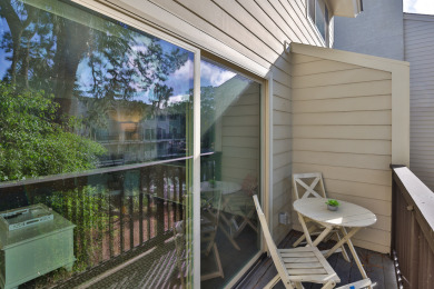 Lake House 905 Tanglewood Just across from the beach! 2 BR 2.5 Bath, Free Bikes, Pool, , on Atlantic Ocean - Hilton Head Island in South Carolina - Lakehouse Vacation Rental - Lake Home for rent on LakeHouseVacations.com