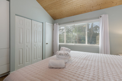 Lake House 905 Tanglewood Just across from the beach! 2 BR 2.5 Bath, Free Bikes, Pool, , on Atlantic Ocean - Hilton Head Island in South Carolina - Lakehouse Vacation Rental - Lake Home for rent on LakeHouseVacations.com