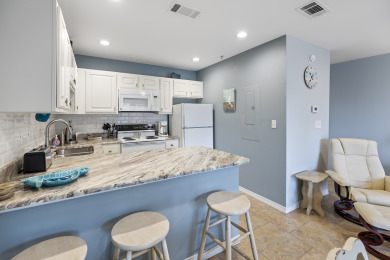 Lake House Vacations Are Grand At Grand Caribbean East! Specializing In Vacay Getaway, , on Gulf of Mexico - Pensacola in Florida - Lakehouse Vacation Rental - Lake Home for rent on LakeHouseVacations.com