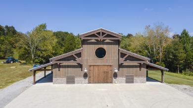 Lake House Above Nashville Rustic Retreat Farm I 200 Acre Farm Pool&ampSpa I Services, , on  in Tennessee - Lakehouse Vacation Rental - Lake Home for rent on LakeHouseVacations.com