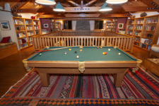 Lake House Unique Private Lake House Rental - 6 miles to Bass Lake, , on Bass Lake in California - Lakehouse Vacation Rental - Lake Home for rent on LakeHouseVacations.com
