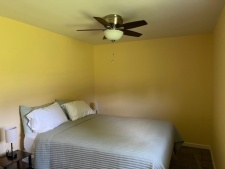 Lake House Charlie's Lakefront Cottage, 2nd Queen bedroom, on Lake Shawnee in Pennsylvania - Lakehouse Vacation Rental - Lake Home for rent on LakeHouseVacations.com