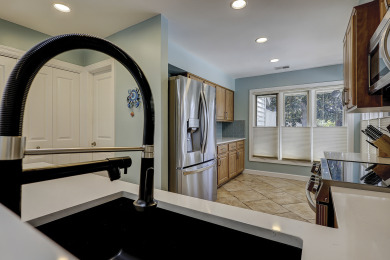 Lake House 22 Windjammer Court - Spring Specials - 3 bedroom Townhome near Harbour Town!, , on Atlantic Ocean - Hilton Head Island in South Carolina - Lakehouse Vacation Rental - Lake Home for rent on LakeHouseVacations.com