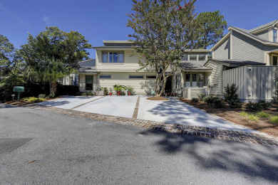 Lake House 22 Windjammer Court - Spring Specials - 3 bedroom Townhome near Harbour Town!, , on Atlantic Ocean - Hilton Head Island in South Carolina - Lakehouse Vacation Rental - Lake Home for rent on LakeHouseVacations.com