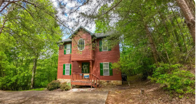 Lake House Visit Mountain Charm and stay in this lovely cabin just minutes from town!, , on Douglas Lake in Tennessee - Lakehouse Vacation Rental - Lake Home for rent on LakeHouseVacations.com