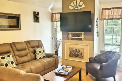 Lake House 24th Street Nestled in the heart of Gulfport, MS 