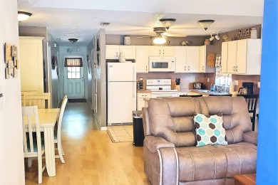 Lake House 24th Street Nestled in the heart of Gulfport, MS 