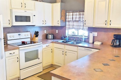 Lake House 24th Street Nestled in the heart of Gulfport, MS 
