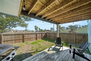 Lake House Hot tub! 10-minute drive to the beach and a short walk to the water s edge!, , on  in Texas - Lakehouse Vacation Rental - Lake Home for rent on LakeHouseVacations.com