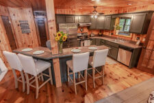 Lake House The Shady Pine @ Barren River Lake, , on Barren River Lake in Kentucky - Lakehouse Vacation Rental - Lake Home for rent on LakeHouseVacations.com