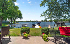 Lakehouse Vacation Rental - Lake Homes for rent on LakeHouseVacations.com, Lake property, Lake House Lake House Charming Lakefront Cottage – Perfect Spot On The Water!, , on Webster Lake in Indiana - Lakehouse Vacation Rental - Lake Home for rent on LakeHouseVacations.com