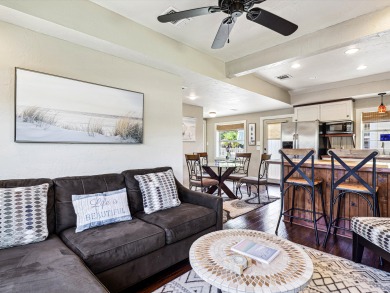 Lake House 2 bed 1 bath, huge yard, screened porch with ceiling fans, near the boat ramp, , on  in Texas - Lakehouse Vacation Rental - Lake Home for rent on LakeHouseVacations.com