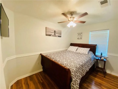 Lake House Boat Parking, Huge yard, 3 bedrooms, 2 baths, Close to Fishing and the Beach, , on  in Texas - Lakehouse Vacation Rental - Lake Home for rent on LakeHouseVacations.com