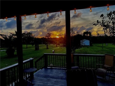 Lake House Boat Parking, Huge yard, 3 bedrooms, 2 baths, Close to Fishing and the Beach, , on  in Texas - Lakehouse Vacation Rental - Lake Home for rent on LakeHouseVacations.com