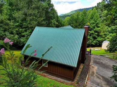 Lake House Intro Rate Hiking, biking, rafting, apple picking, and seeing the leaves, , on  in Georgia - Lakehouse Vacation Rental - Lake Home for rent on LakeHouseVacations.com
