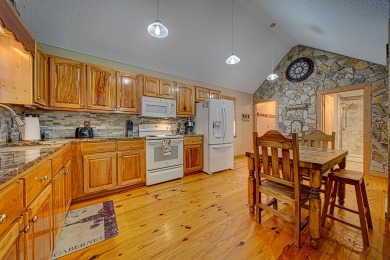 Lake House Intro Rate Hiking, biking, rafting, apple picking, and seeing the leaves, , on  in Georgia - Lakehouse Vacation Rental - Lake Home for rent on LakeHouseVacations.com