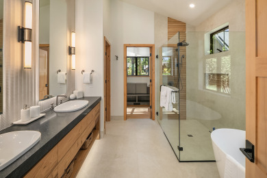 Lake House Exquisite Spa Inspired Retreat! Wet Sauna Room*Garage Game Room*Hot Tub! , , on  in Washington - Lakehouse Vacation Rental - Lake Home for rent on LakeHouseVacations.com