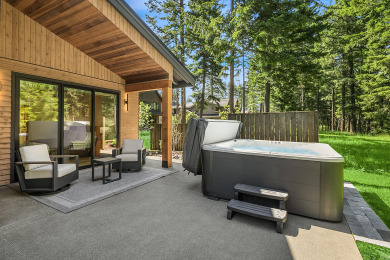 Lake House Exquisite Spa Inspired Retreat! Wet Sauna Room*Garage Game Room*Hot Tub! , , on  in Washington - Lakehouse Vacation Rental - Lake Home for rent on LakeHouseVacations.com