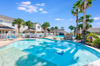Lake House Pet-Friendly Townhome W Tropical Heated Pool, Private Patio, & Garage Access, , on  in Texas - Lakehouse Vacation Rental - Lake Home for rent on LakeHouseVacations.com