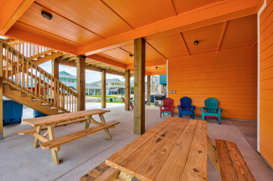 Lake House Casa Nemo- POOL! Boat Parking & Game Room, In town Close to BEACH!, , on  in Texas - Lakehouse Vacation Rental - Lake Home for rent on LakeHouseVacations.com