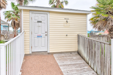 Lake House Off the Hook...Best location on the Island! Pool & Golf Cart Accessible, , on  in Texas - Lakehouse Vacation Rental - Lake Home for rent on LakeHouseVacations.com
