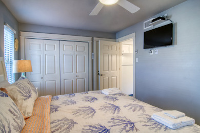 Lake House Located right by the large heated pool. Only a block to the beach!, , on  in Texas - Lakehouse Vacation Rental - Lake Home for rent on LakeHouseVacations.com