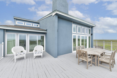 Lake House Beachfront, community pool & hot tub, EV charger!, , on  in Texas - Lakehouse Vacation Rental - Lake Home for rent on LakeHouseVacations.com