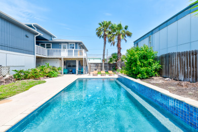 Lake House Pet friendly! Two houses connected by covered breezeway with private pool!, , on  in Texas - Lakehouse Vacation Rental - Lake Home for rent on LakeHouseVacations.com