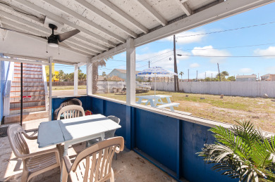 Lake House Pet friendly cottage near the beach!, , on  in Texas - Lakehouse Vacation Rental - Lake Home for rent on LakeHouseVacations.com