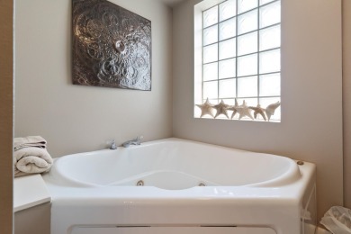 Lake House DP 402 Shells, Surf & Sea Turtles , , on  in Florida - Lakehouse Vacation Rental - Lake Home for rent on LakeHouseVacations.com